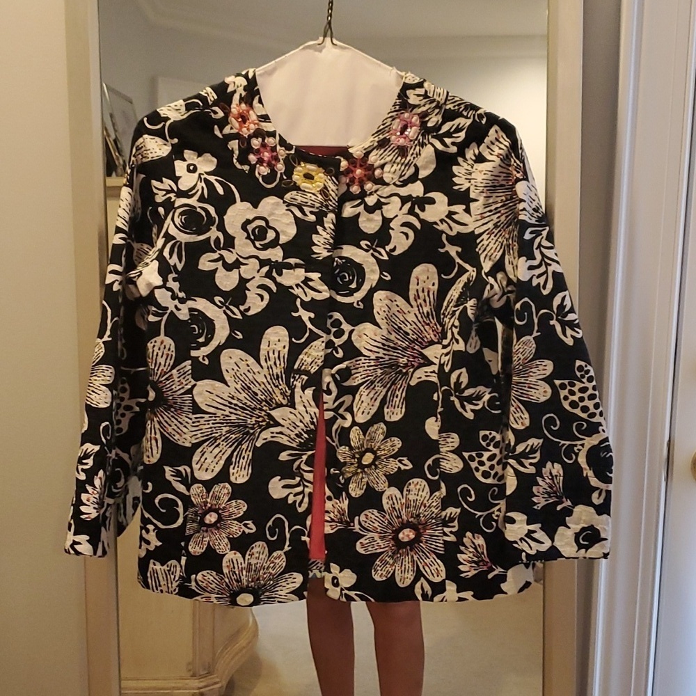 Chico's Women's Size 0 Black White Floral Embroidered Sequin Blazer Jacket Lined